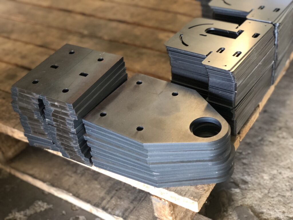 การตัดโลหะด้วยเลเซอร์