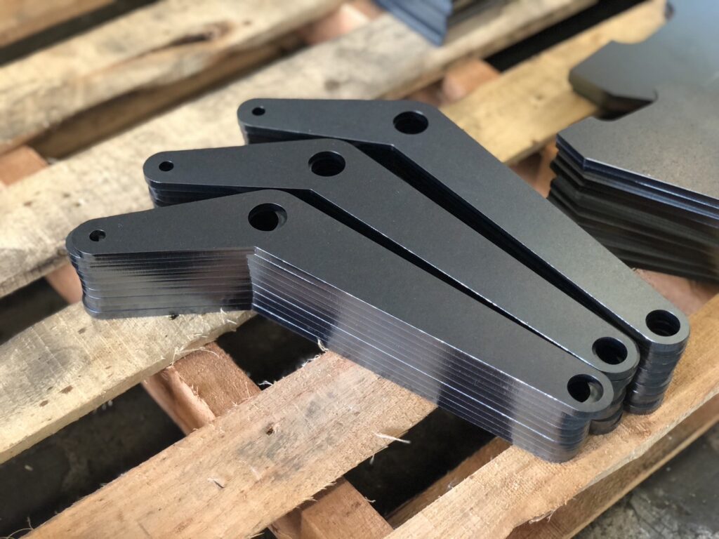 การตัดโลหะด้วยเลเซอร์