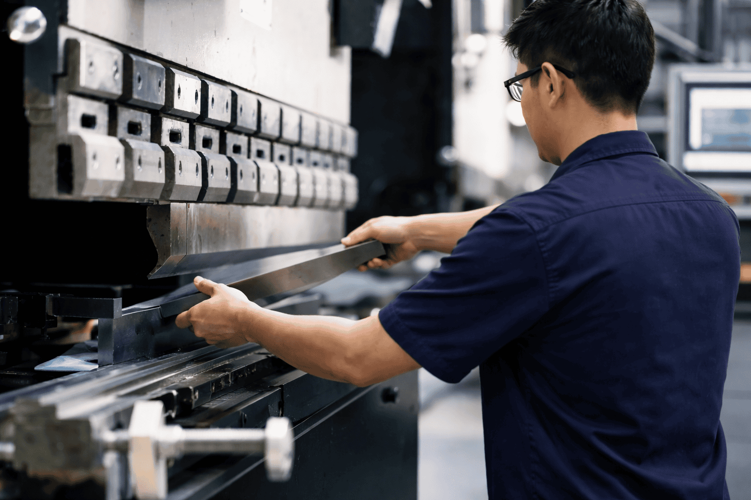 ตัดพับสแตนเลสแบบ Custom ดีอย่างไรสำหรับธุรกิจ